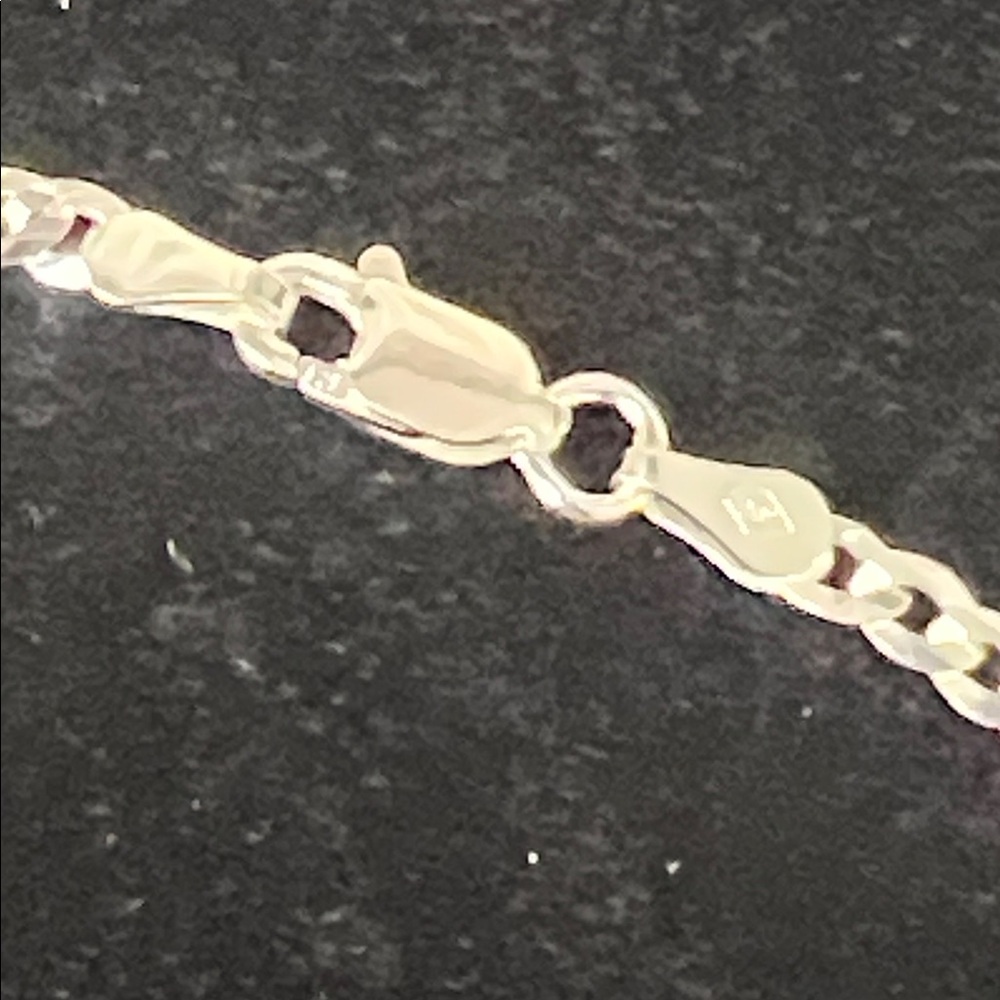 925 STERLING SILVER DAINTIER CUBAN NECKLACE
18in - Picture 2 of 5